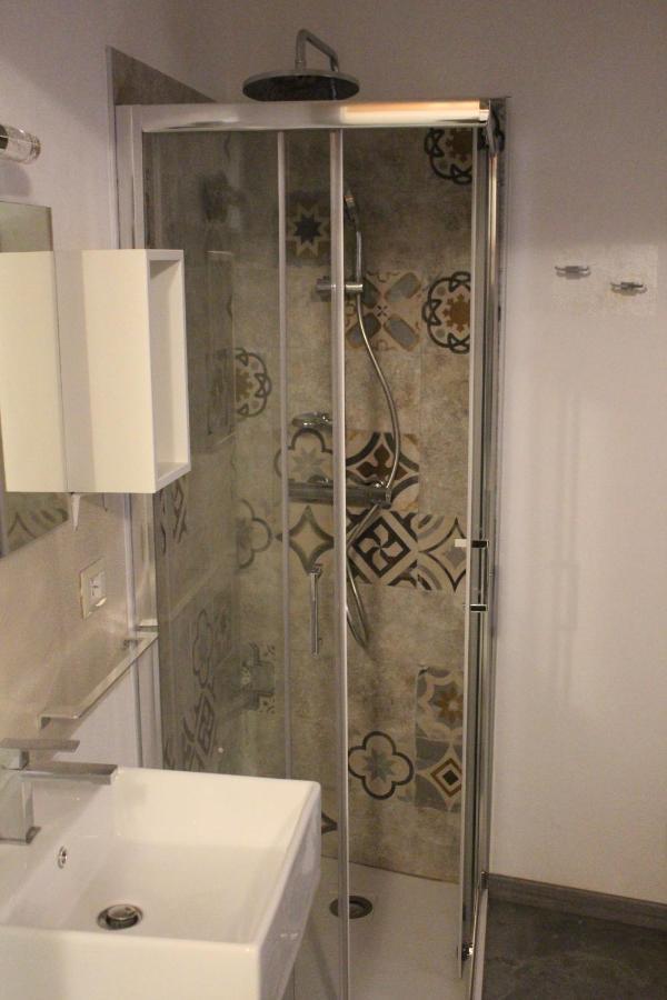 Via Cavour 19, Camere Del Conte อีเกลเซียส ภายนอก รูปภาพ