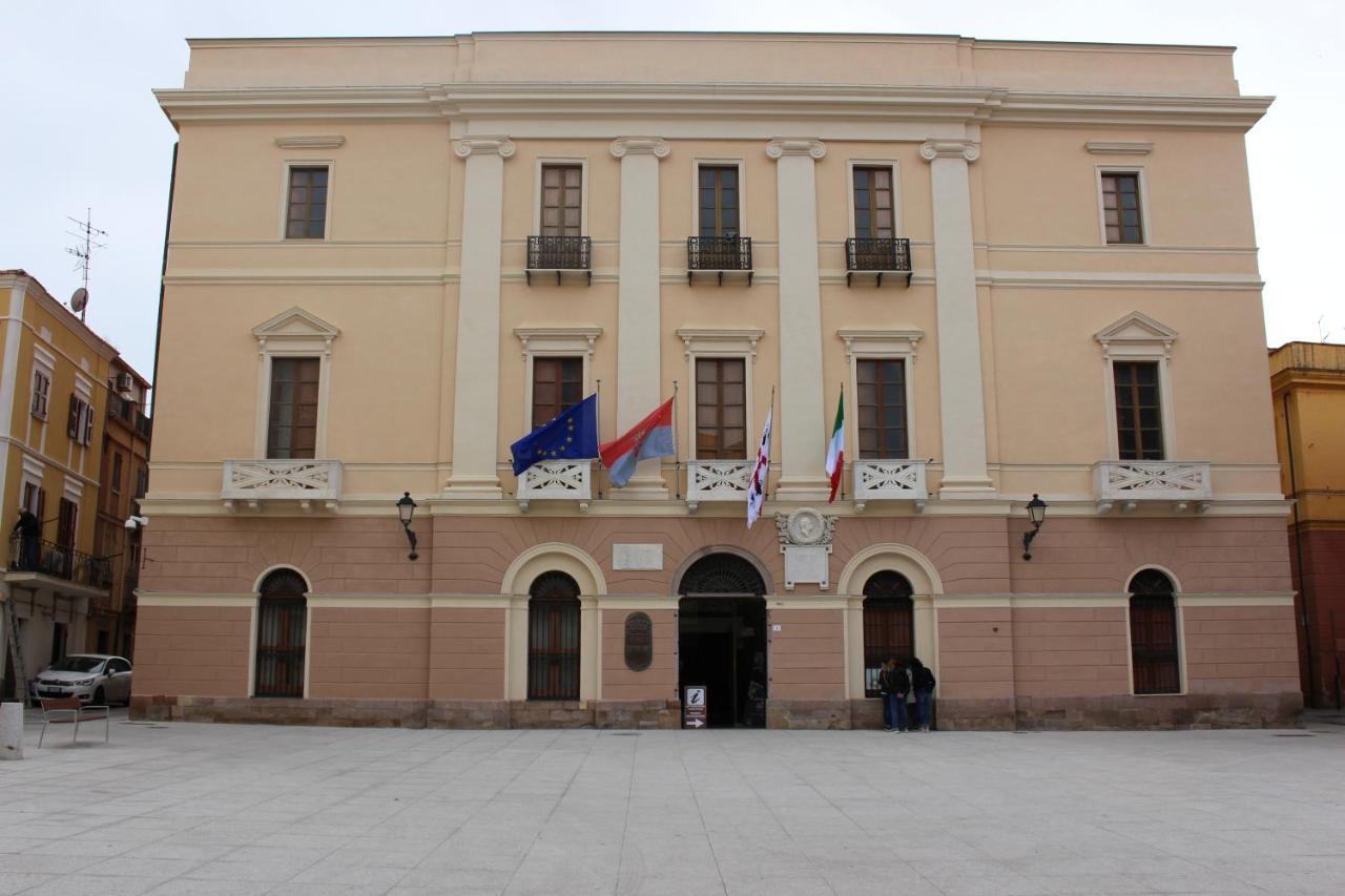 Via Cavour 19, Camere Del Conte อีเกลเซียส ภายนอก รูปภาพ