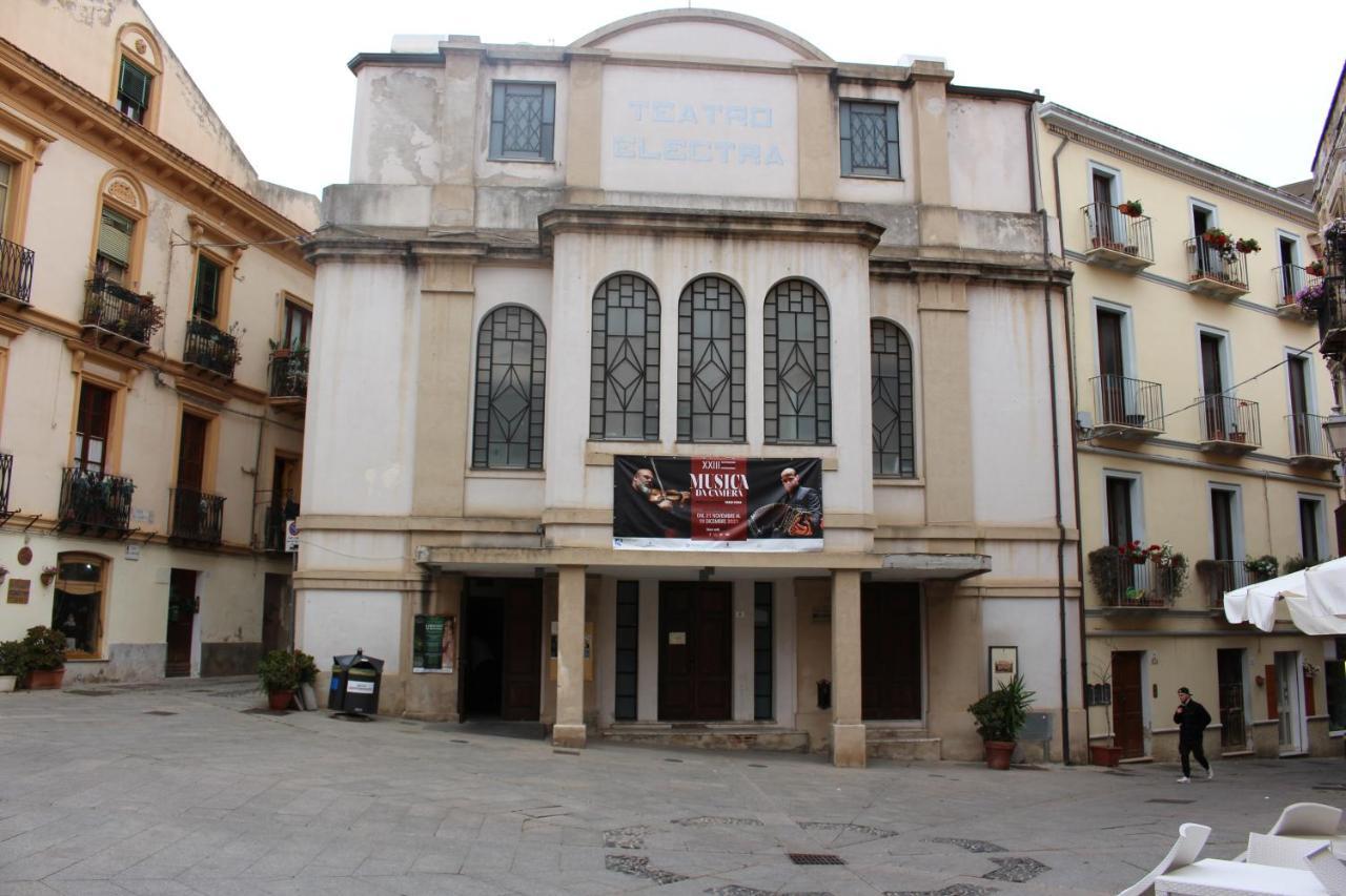 Via Cavour 19, Camere Del Conte อีเกลเซียส ภายนอก รูปภาพ