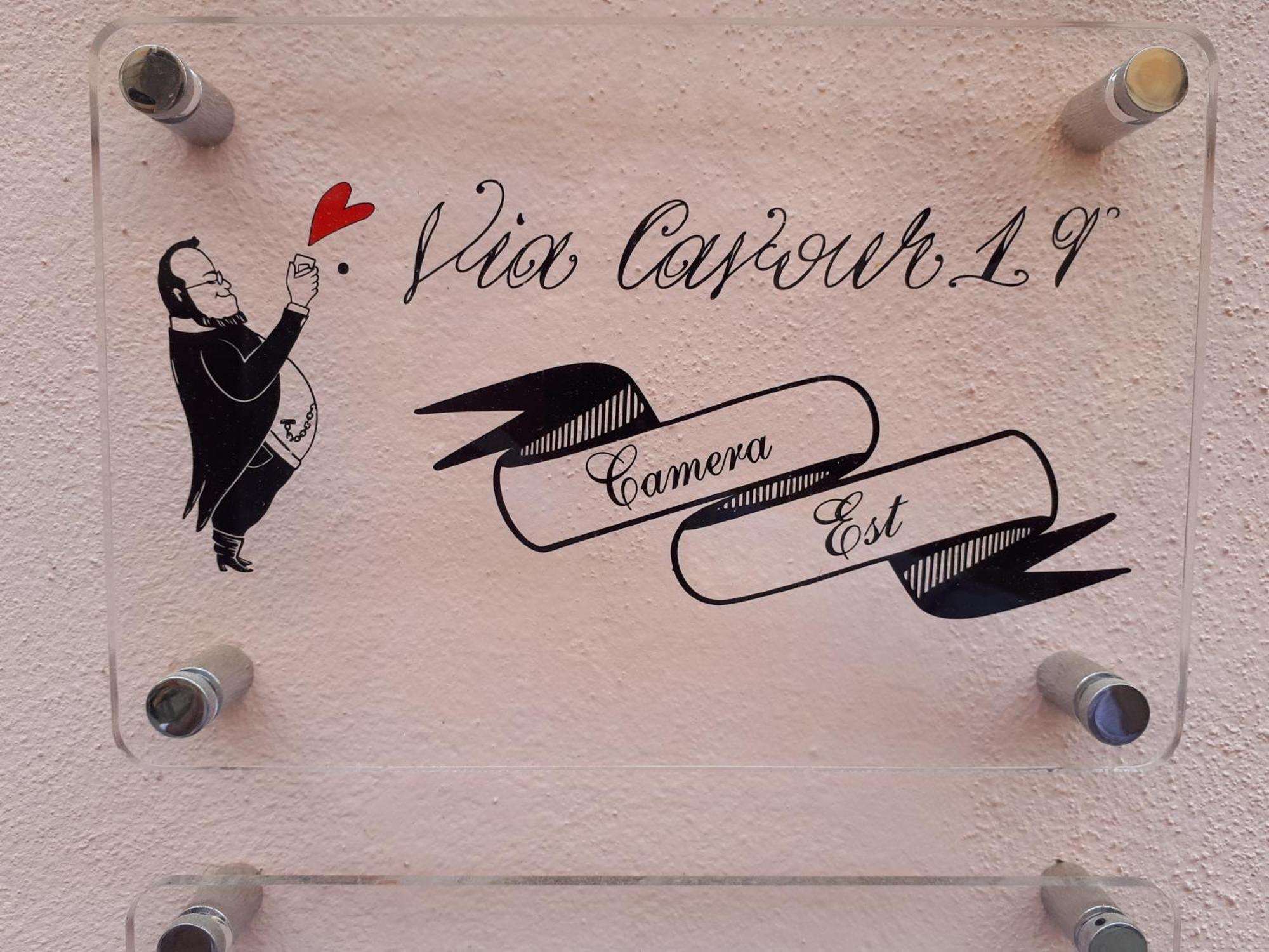Via Cavour 19, Camere Del Conte อีเกลเซียส ภายนอก รูปภาพ